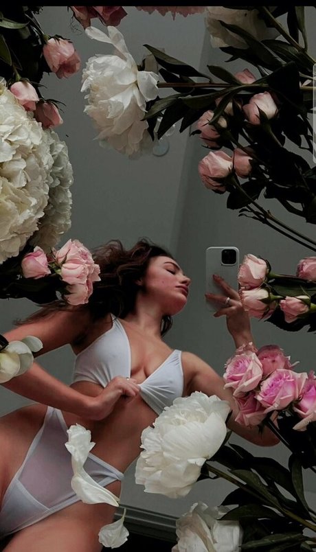 Ana Koshkina porno hübsche foto