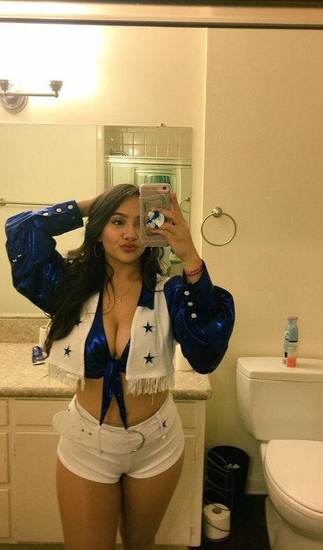 Ellie Johnston erotische akt fotos