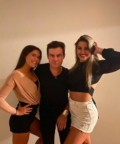 Fuckella schöne erwachsene fotos