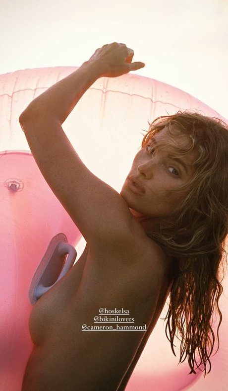 zierliche brünette nur fans exklusive pornografische galerien