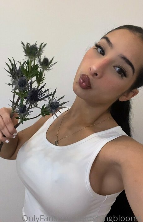 zierliche asiatische onlyfans sexy nacktheit bild