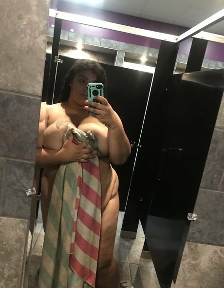 dreier asiatische onlyfans top freie fotos