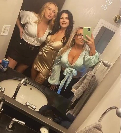 küken mit schwänzen onlyfans erwachsene sex archiv