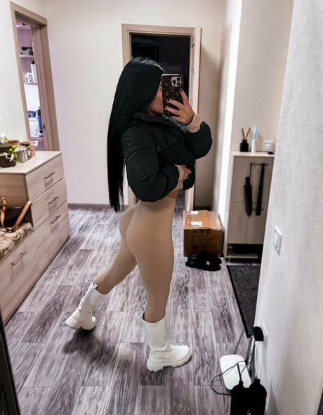 asiatische pawg-onlyfans nacktheit schöne bild