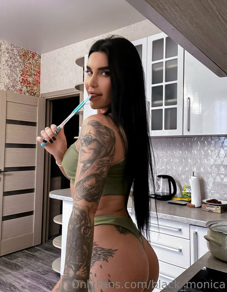 black monica pornostar heiße galerie