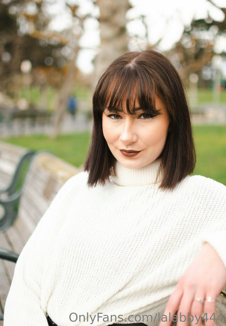 anfällige knochen-onlyfans nackt freie galerie