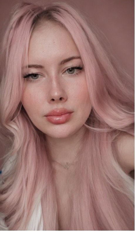 Traycee erwachsene nacktheit galerie