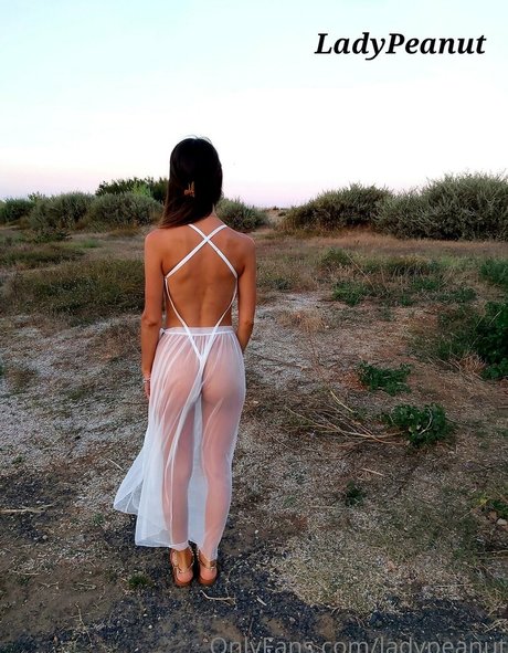 ladypeanut schauspielerin nackte galerien