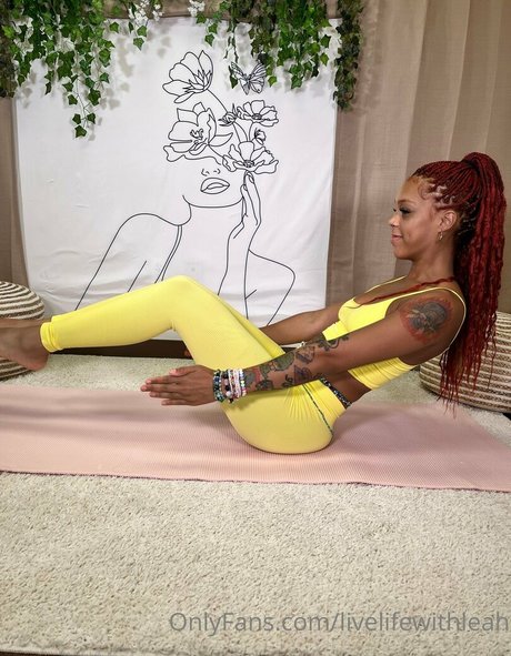 leahsade schöne nackt foto