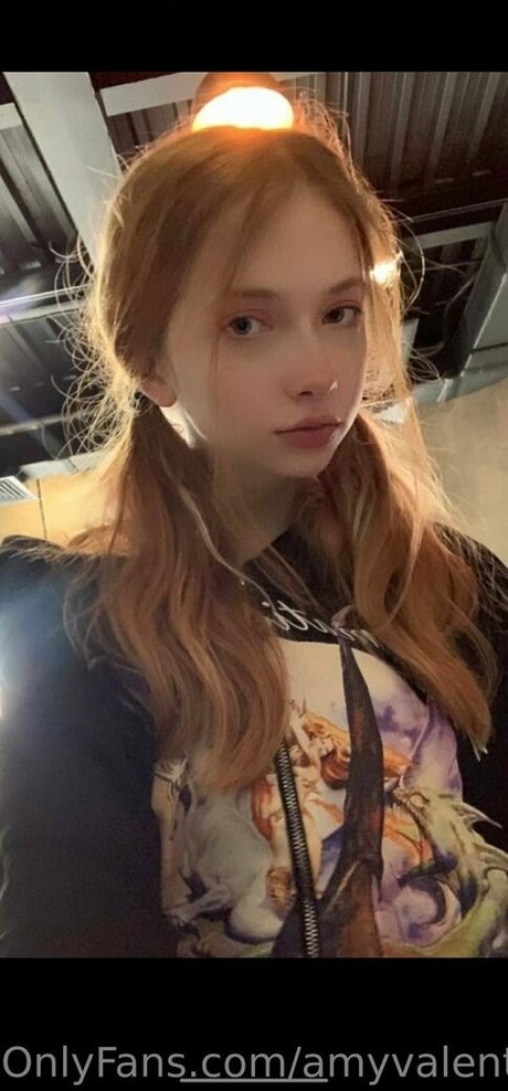 zierliche brünette nur fans exklusive akt bilder