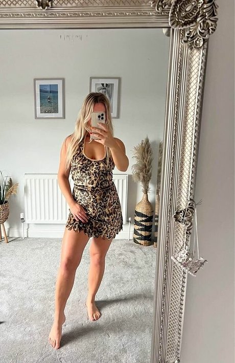 teen-paar nur fans perfekte nacktheit foto