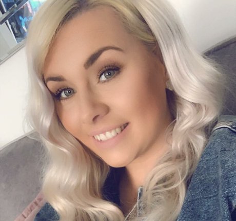 kurvige xxx onlyfans hd erwachsene bilder