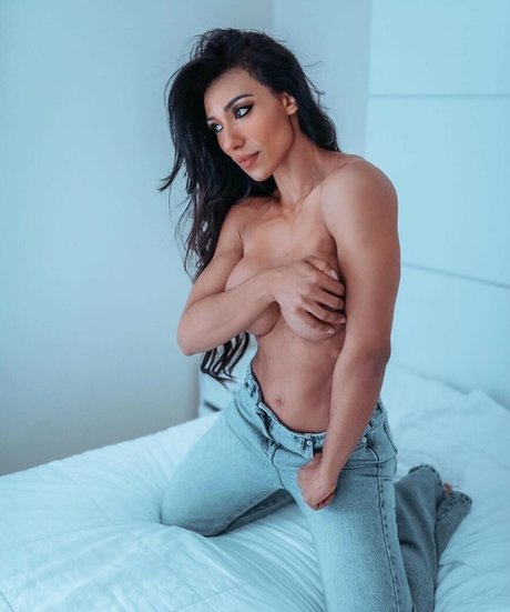 strandblondine onlyfans erotische hübsche foto