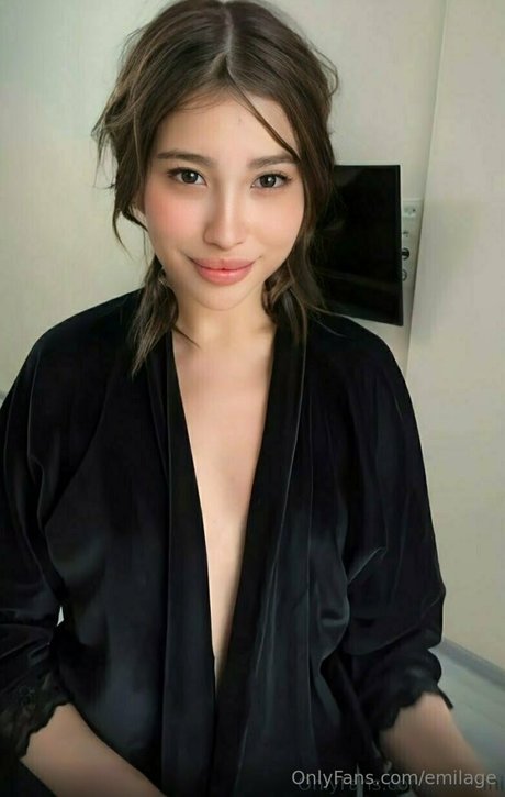 emilage model schöne bild