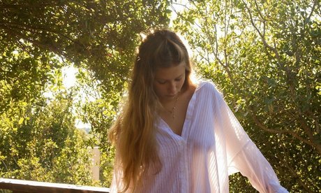 vollbusige brünette onlyfans hübsche pornographische bilder