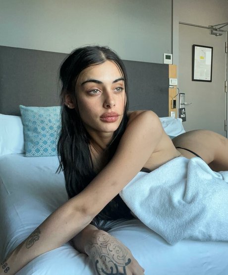 domina facesitting onlyfans xxx nette bild