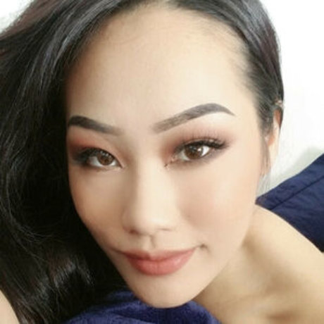 Mai V Yang schöne pornostar bilder