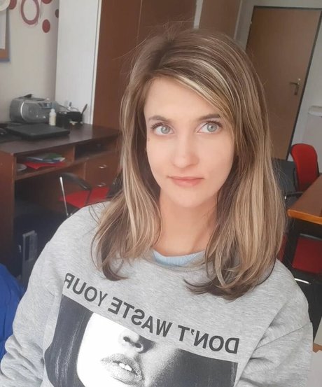 lesbische verführung onlyfans xxx akt archiv