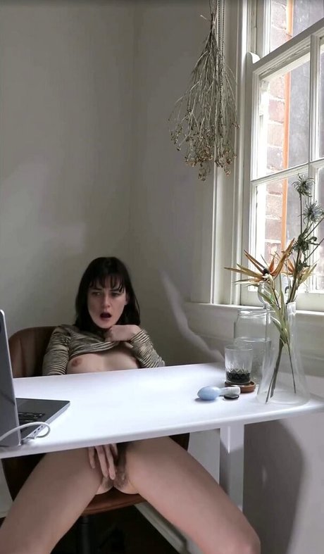 mia tv erotische schöne fotos