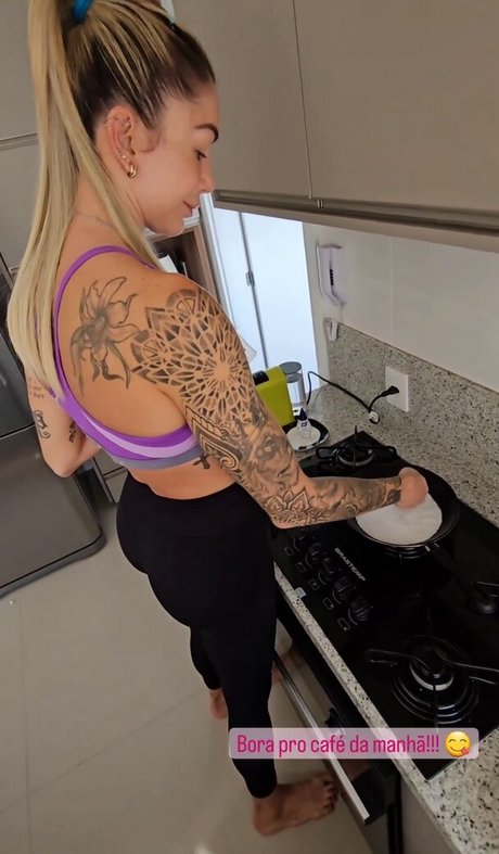 maskenbildnerin onlyfans kostenlose akt foto