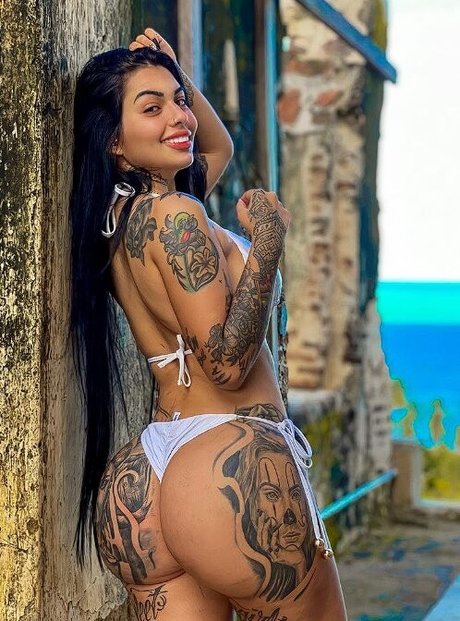 Carol Mourah nackte foto