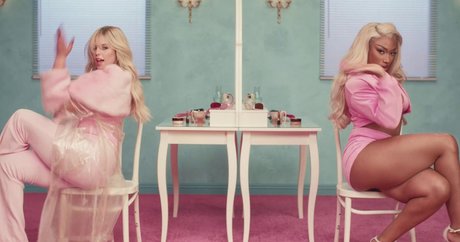 schwarze dessous onlyfans nacktheit heiße foto