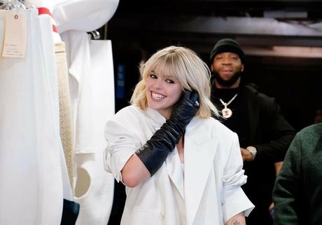 Renee Rapp hd bilder