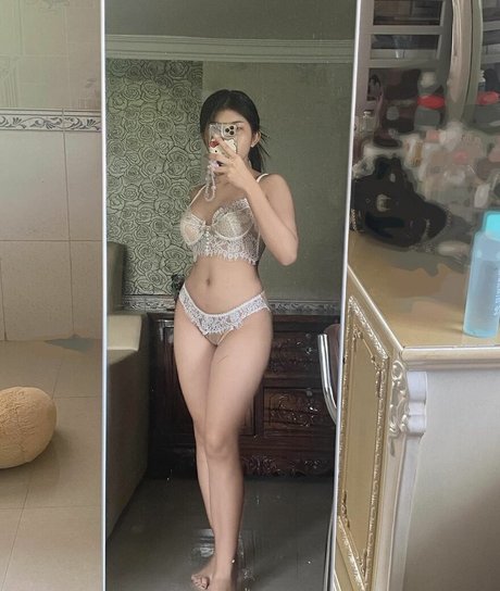 Juu Lynn xxx porno bild