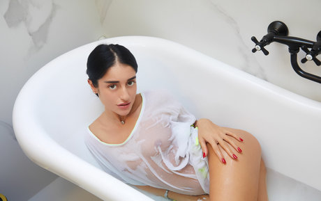 psychologe onlyfans nackt akt foto