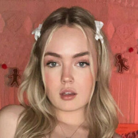 Princess Pussy nackt sex bilder