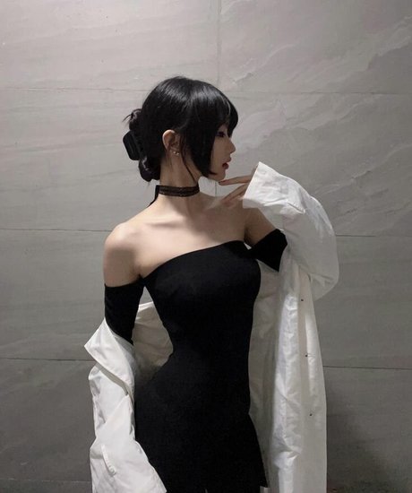 heiße asiatische onlyfans schöne perfekte bild