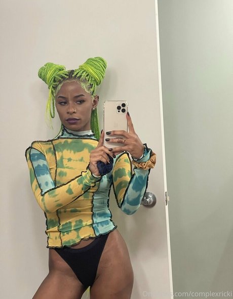 beliebte asiatische onlyfans exklusive hübsche bild