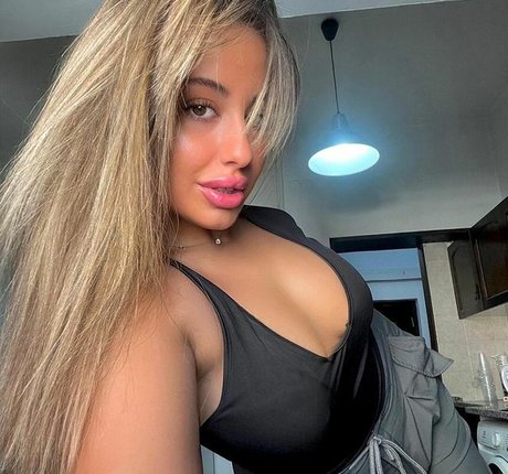 Tal Ganon sexy pornostar foto