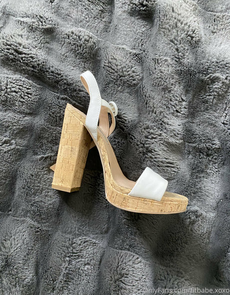 flachbrüstige onlyfans porno nackte foto