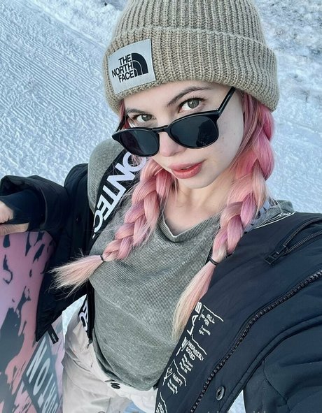 rothaarige pawg onlyfans sexy erotische galerie