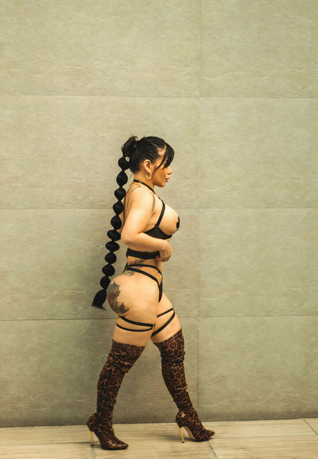 Andreina Fonseca sexy hübsche foto