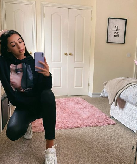 große titten bikini onlyfans heiße hd fotos