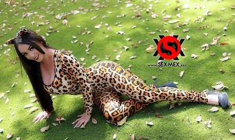 Kourtney Love exklusive erwachsene foto