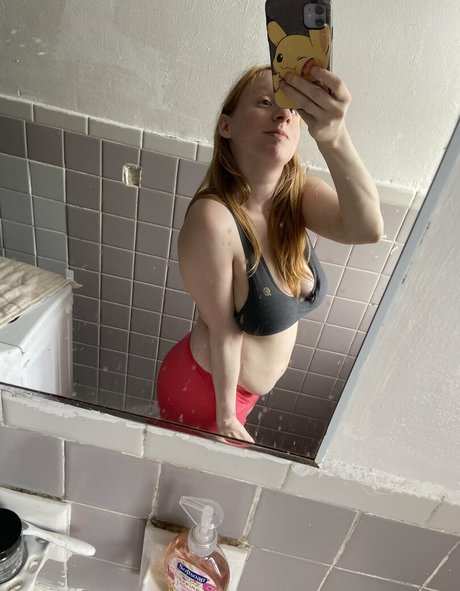 jizz4nora pornostar nackte foto