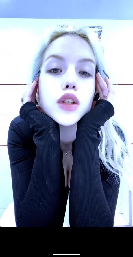 plxppss nackt erotische bild