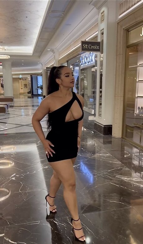 schauspielerin onlyfans hd xxx bild