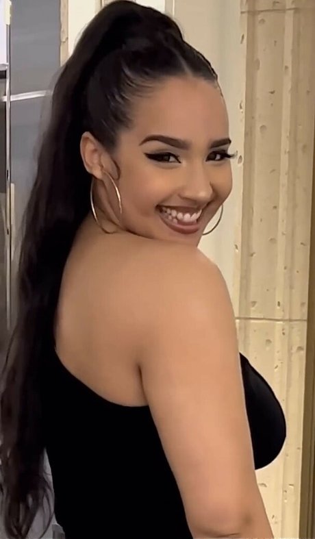 ungeschnittene onlyfans erotische nacktheit bild