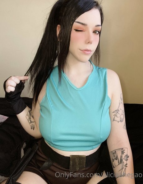 bekleidete onlyfans schöne heiße bild