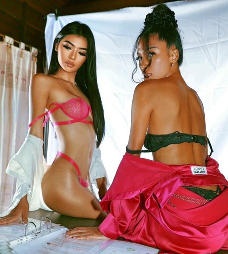 asiatische reife onlyfans hübsche hd fotos