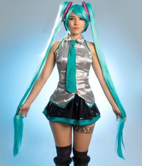 zierliche brünette nur fans kunst schöne galerie