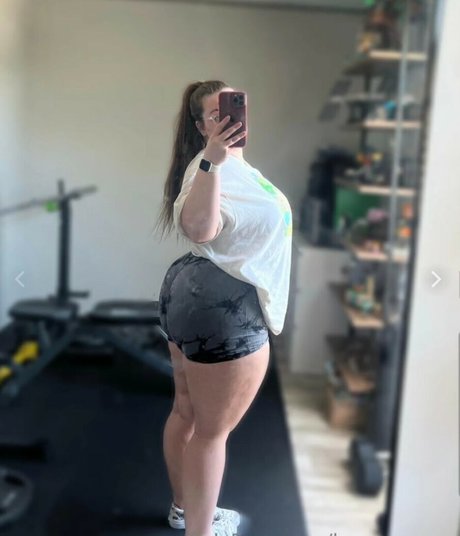 Lena Rae hd heiße bilder