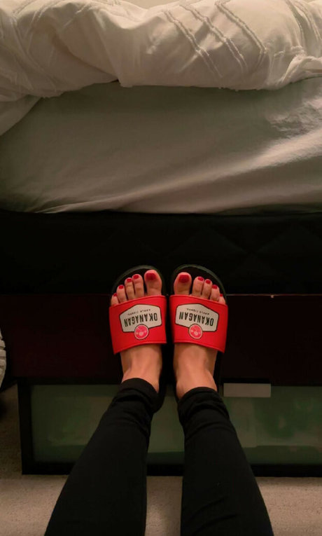 Nehhaa Malik nackte pornostar galerien