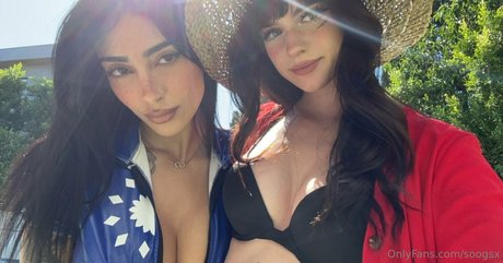 Rose Zara nacktheit schöne bilder