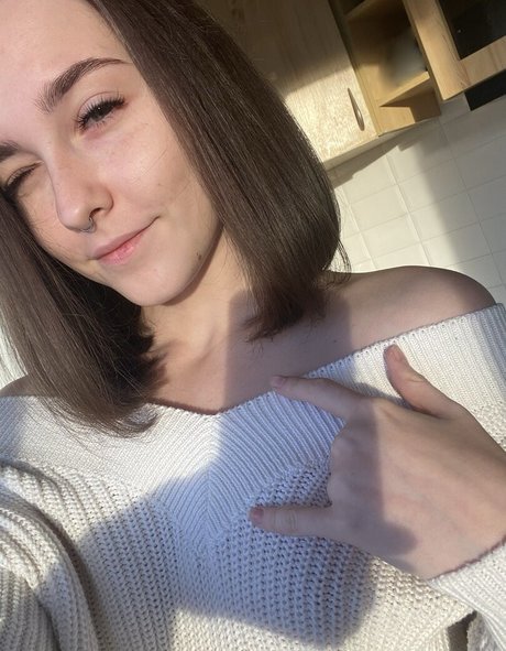 sonya me sexy porno bild