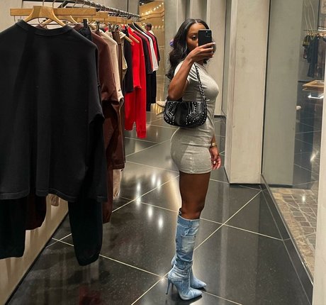 DivyaAdu schauspielerin freie bilder